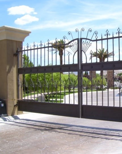 Automatic Iron Gate LV