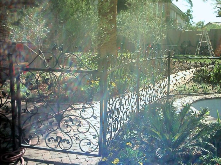 Scrollwork F0045