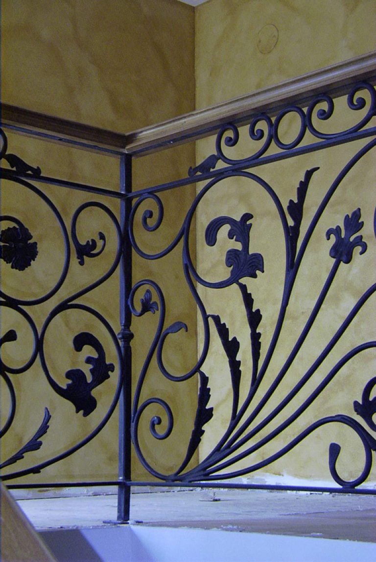 Scrollwork IR0087