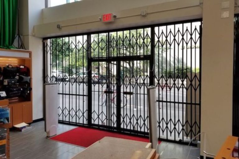 Scissor Gates
