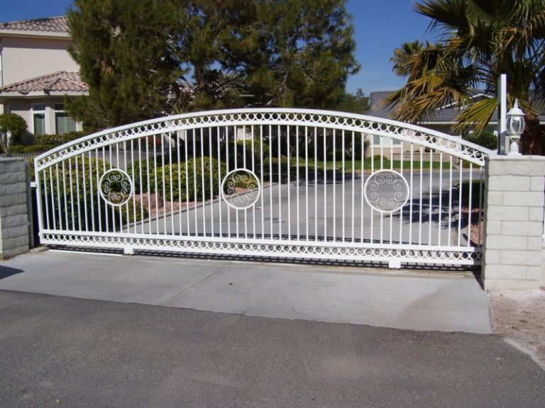 Rolling Gate DG0054