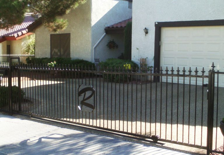 Rolling Gate DG0169