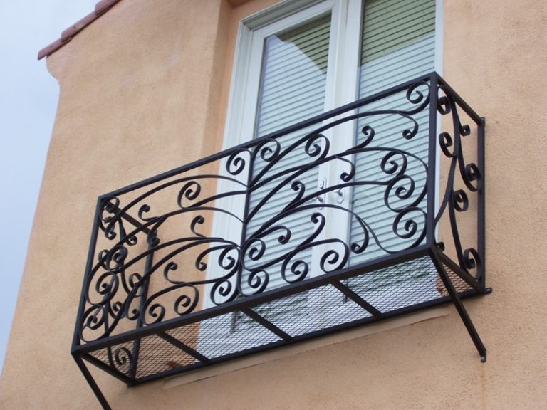 Scrollwork BR0011
