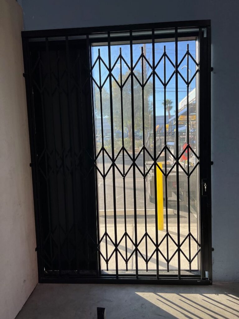 Scissor Gates