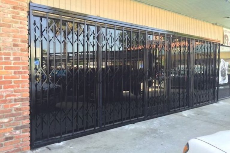 Scissor Gates