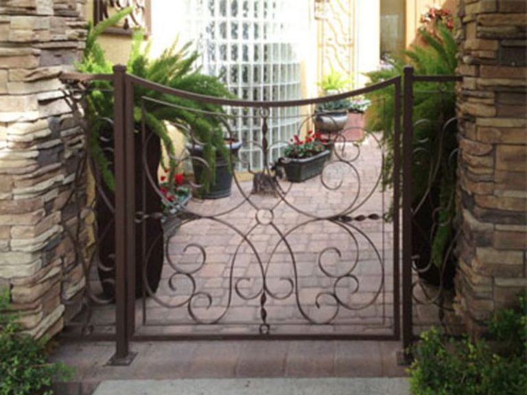 Scrollwork CE0202