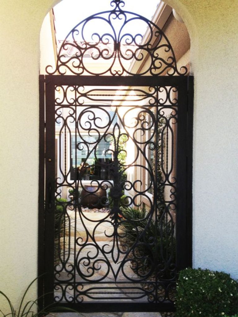 Scrollwork CE0218