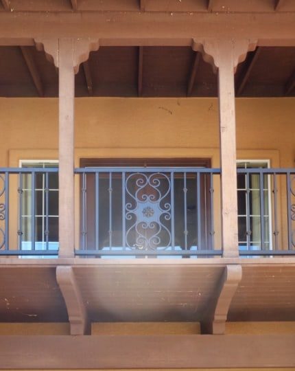 Wrought Iron Balcony Rail LV