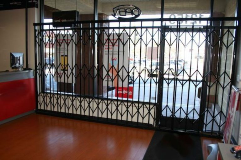 Scissor Gates